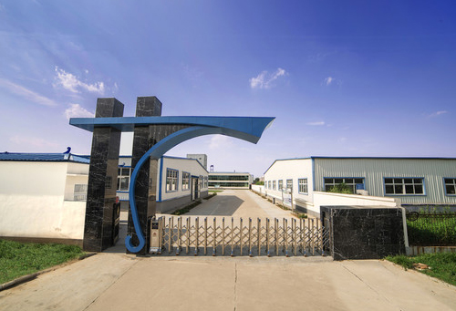 不到24小時，巴拿馬果然扛不住了！可以還港口，卻有一個前提條件