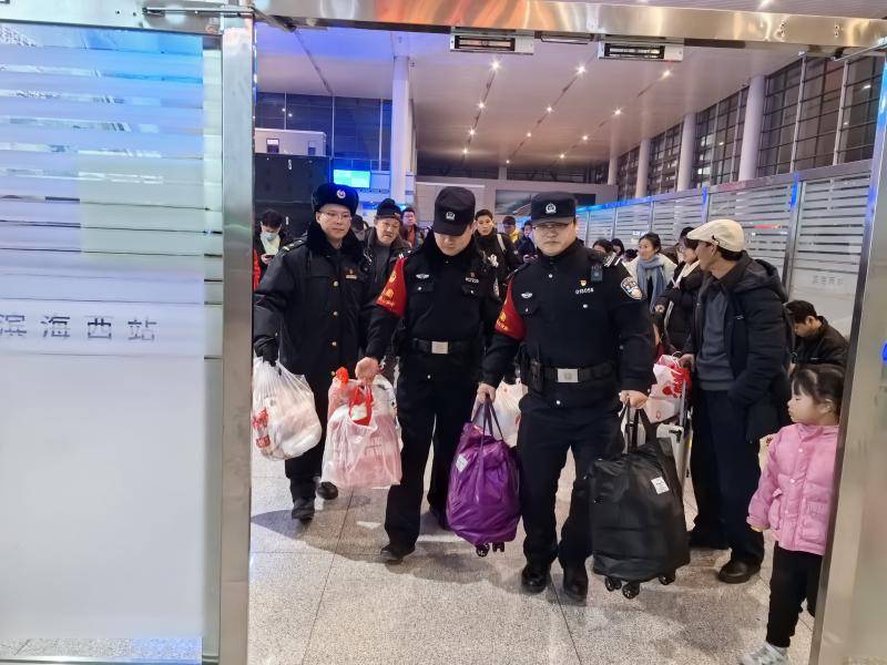 乘客新手機丟失，鐵路民警快速尋回