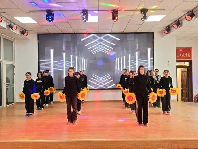 澤普縣各地舉辦特色舞蹈活動 豐富群眾文化生活